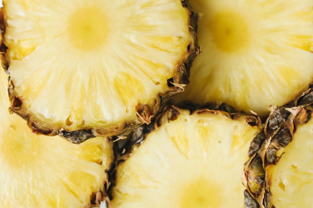 Pineapple its types and health benefits
